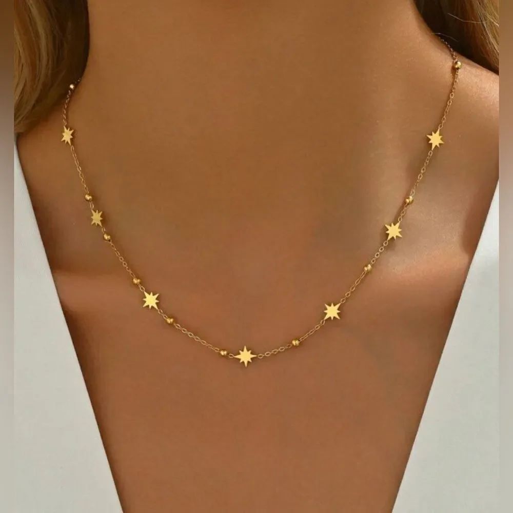 Gold Star Necklace S975
